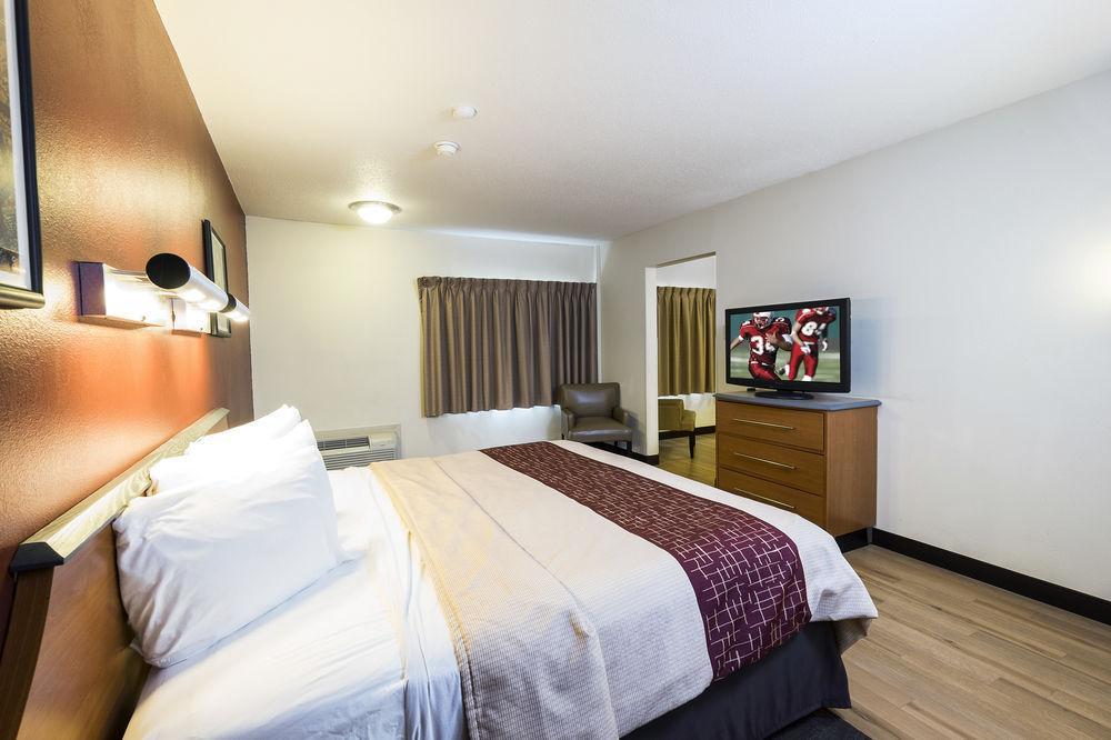 Red Roof Inn Plus+ South Deerfield - Amherst Exterior foto